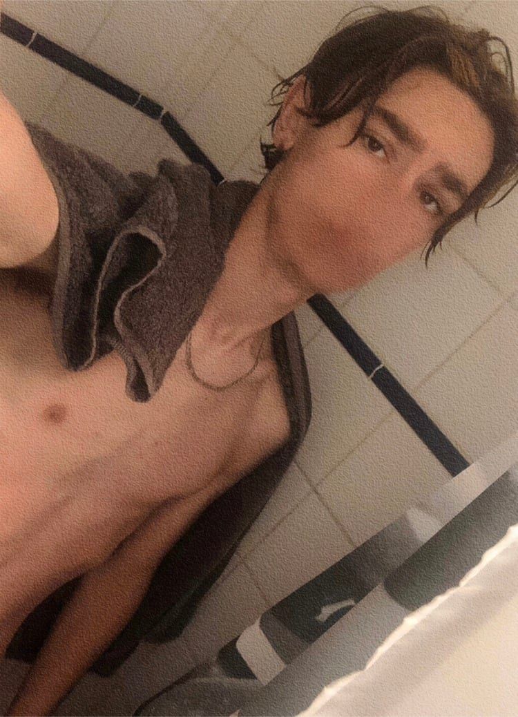 Mohamed-ibrahim - Gay male à Zwillikon Profil de Mohamed-ibrahim, 25 ans, Gay male à Zwillikon (Zurich)