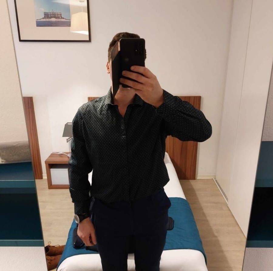 Anselme - Gay male à Zwischenflüh Profil de Anselme, 35 ans, Gay male à Zwischenflüh (Berne)