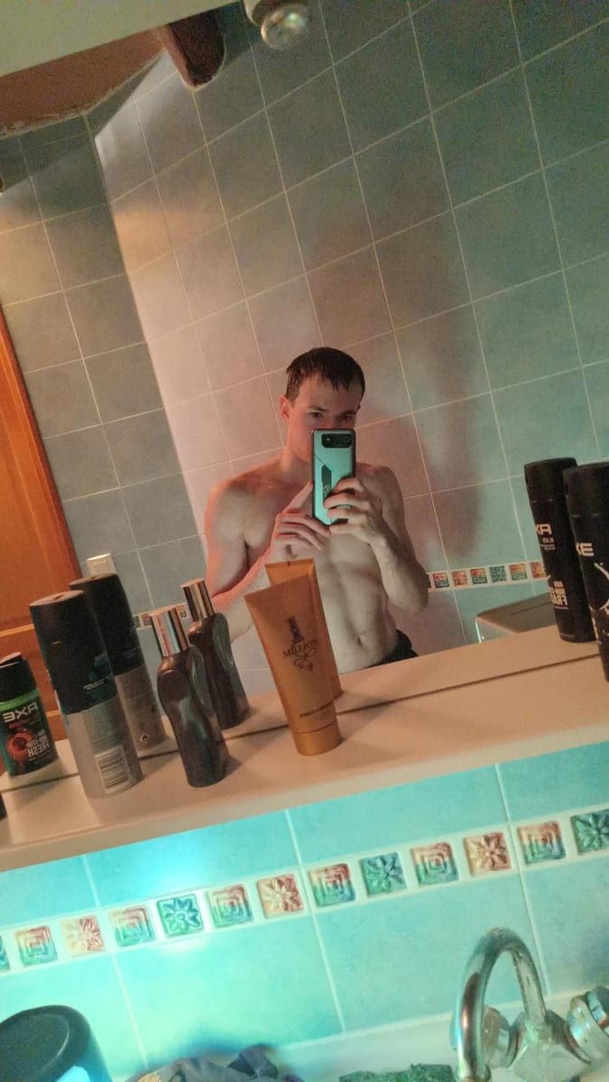 Aissam - Gay male à Zwischenflüh Profil de Aissam, 41 ans, Gay male à Zwischenflüh (Berne)